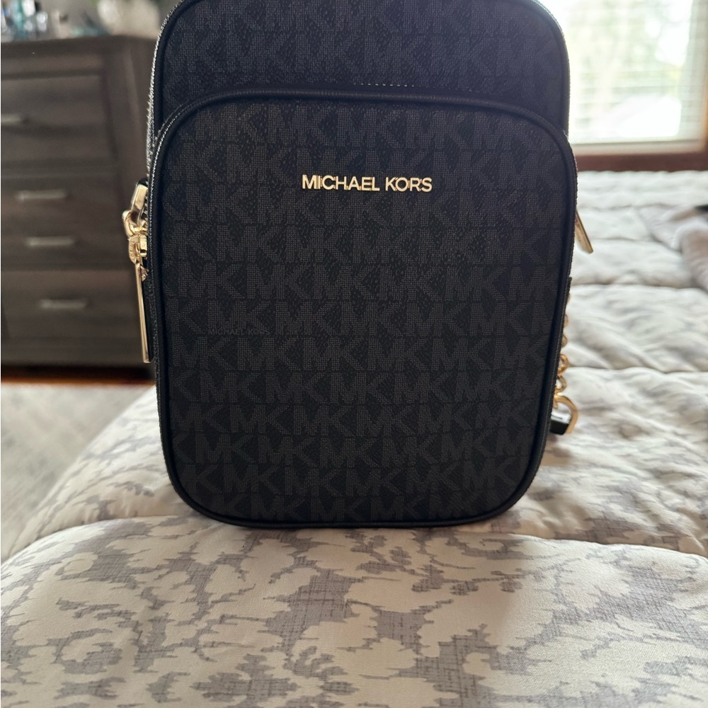 Michael Kors Black and Gold Messenger Bag - Picture 2 of 5